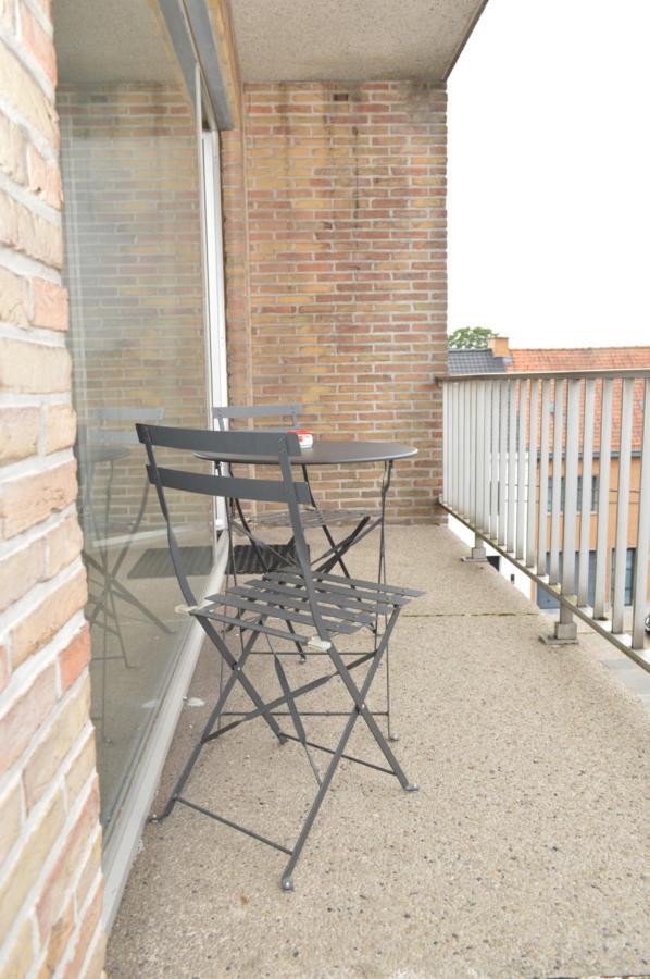 Modern And Private Studio With All Comfort! Apartment Руселаре Екстериор снимка